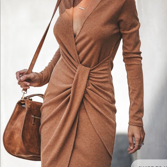 Vici Dresses & Skirts - Brand new twist front shop Vici dress